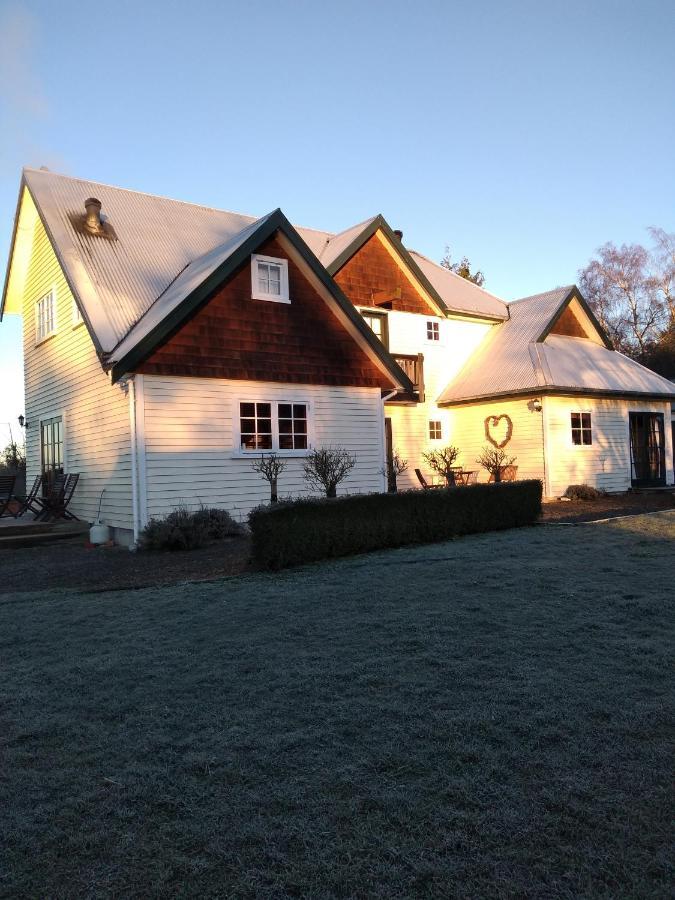 Gunyah Country Estate Villa Windwhistle ภายนอก รูปภาพ