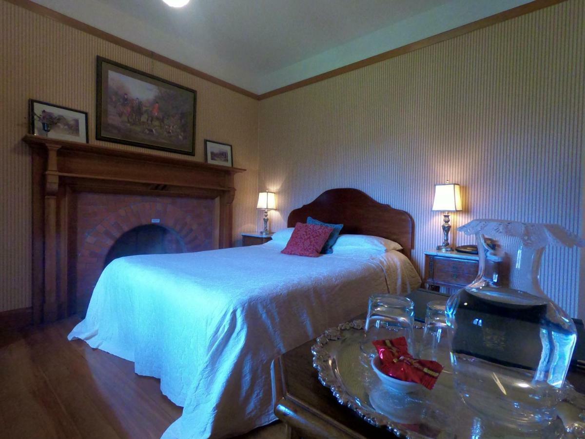 Gunyah Country Estate Villa Windwhistle ภายนอก รูปภาพ